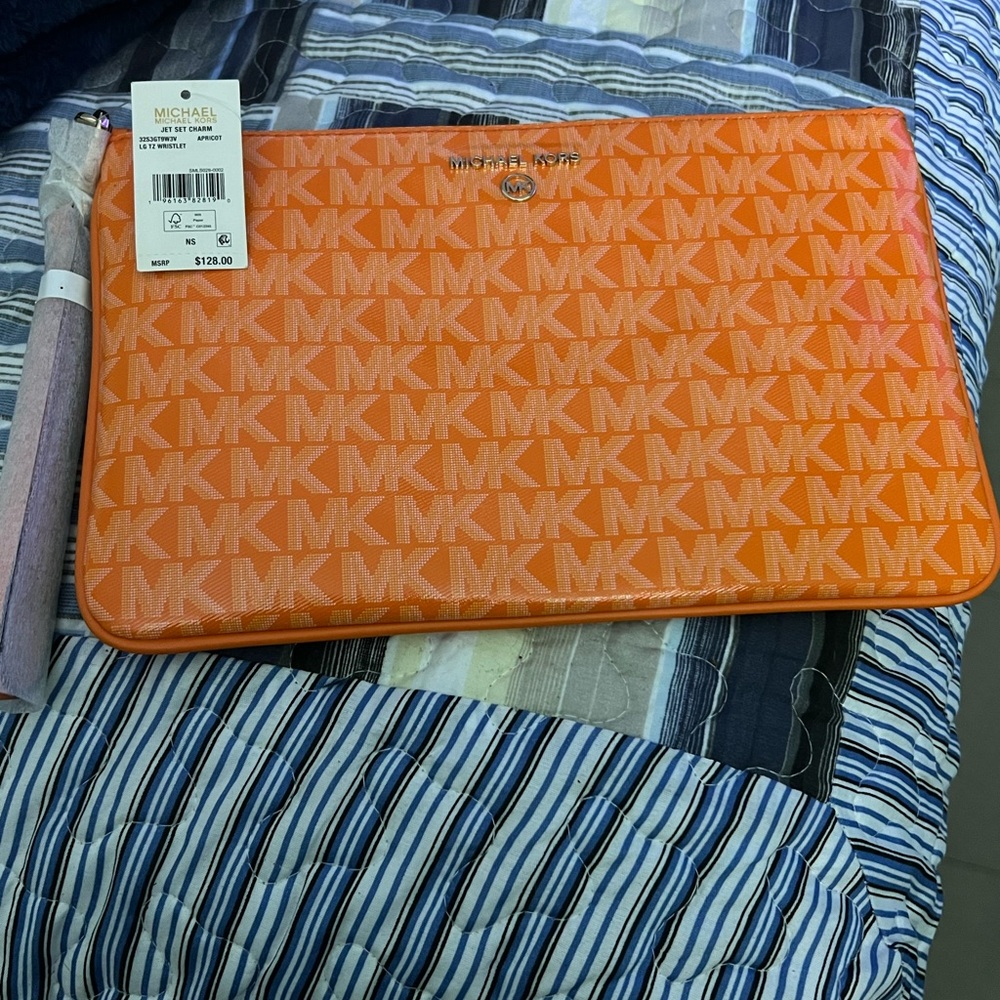 Michael Kors clutch